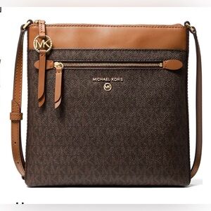 Price Drop ⚡️Michael Kors Jet Set Messenger Flat Crossbody NEW